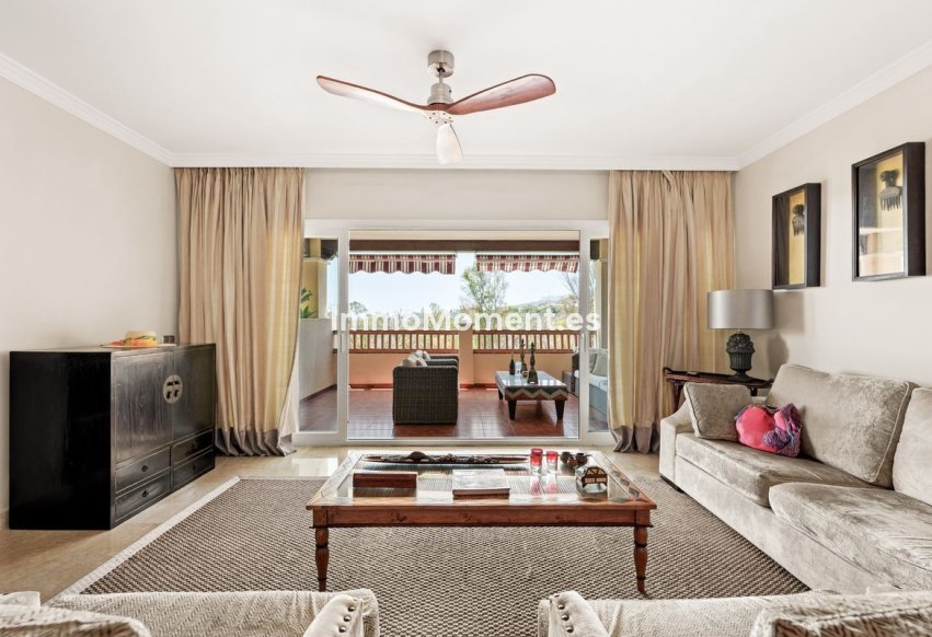 Reventa - Apartamento - Estepona  - Atalaya