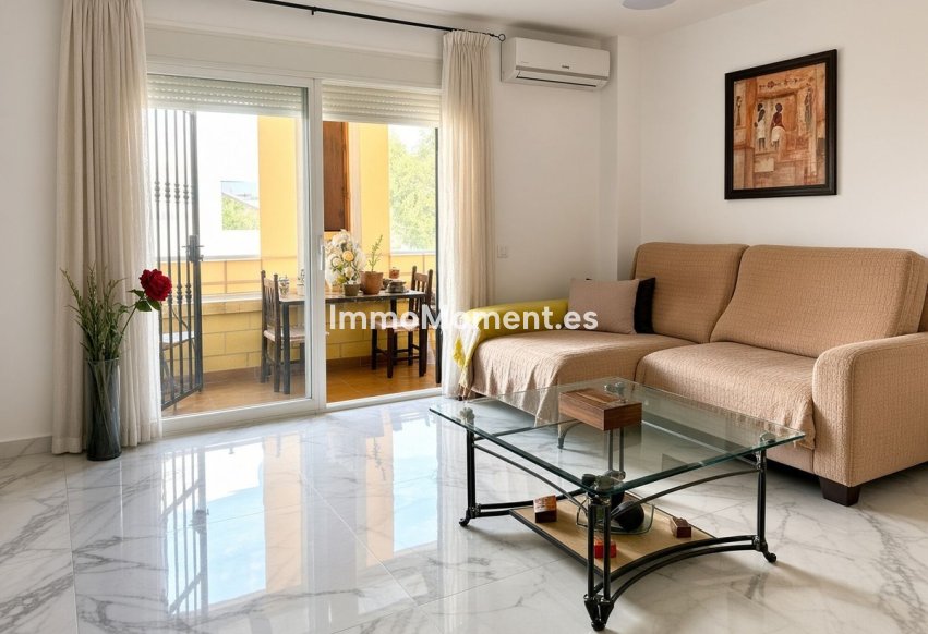 Reventa - Apartamento - Estepona  - Cancelada