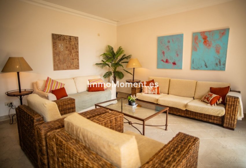 Reventa - Apartamento - Estepona  - Cancelada