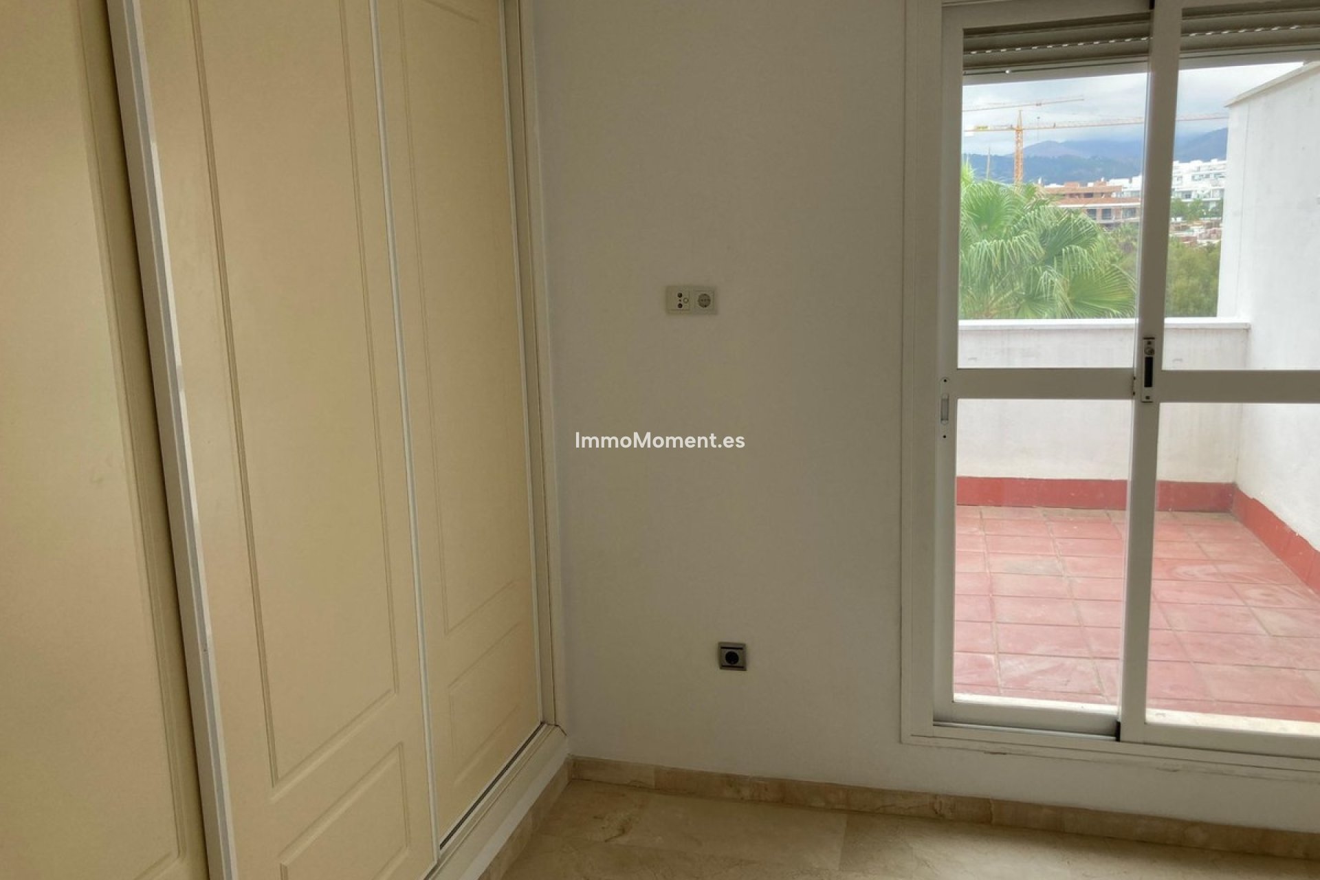 Reventa - Apartamento - Estepona  - Cancelada