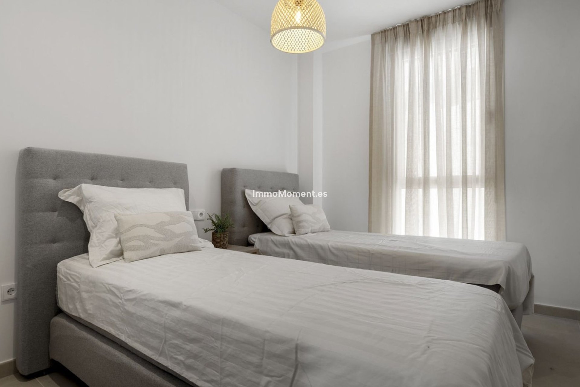 Reventa - Apartamento - Estepona  - Cancelada