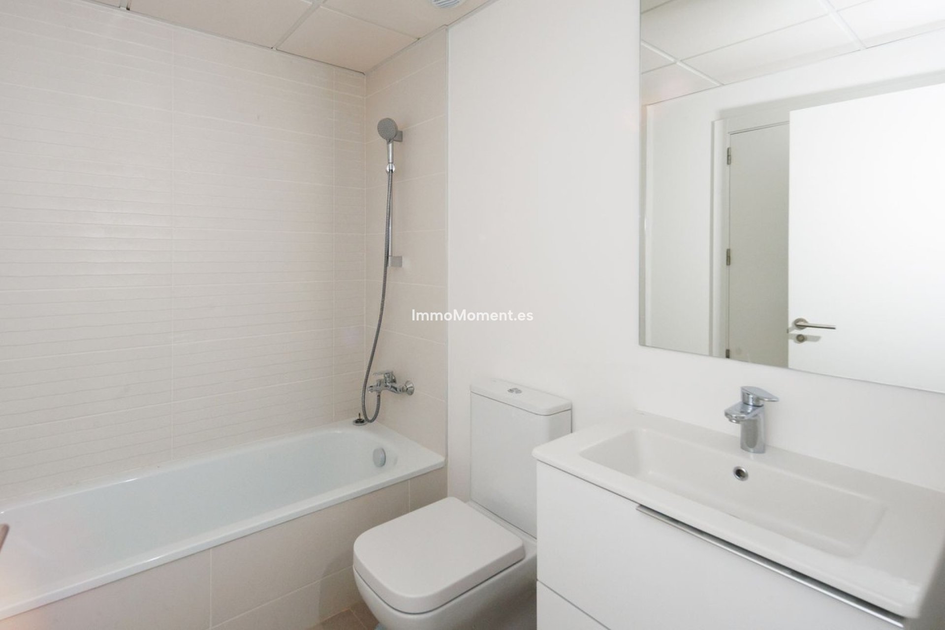 Reventa - Apartamento - Estepona  - Cancelada