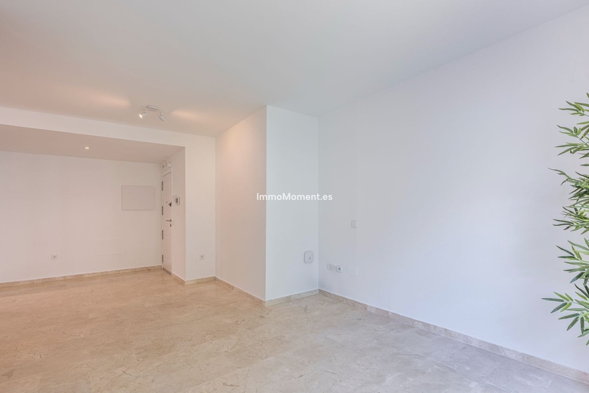 Reventa - Apartamento - Estepona  - Cancelada