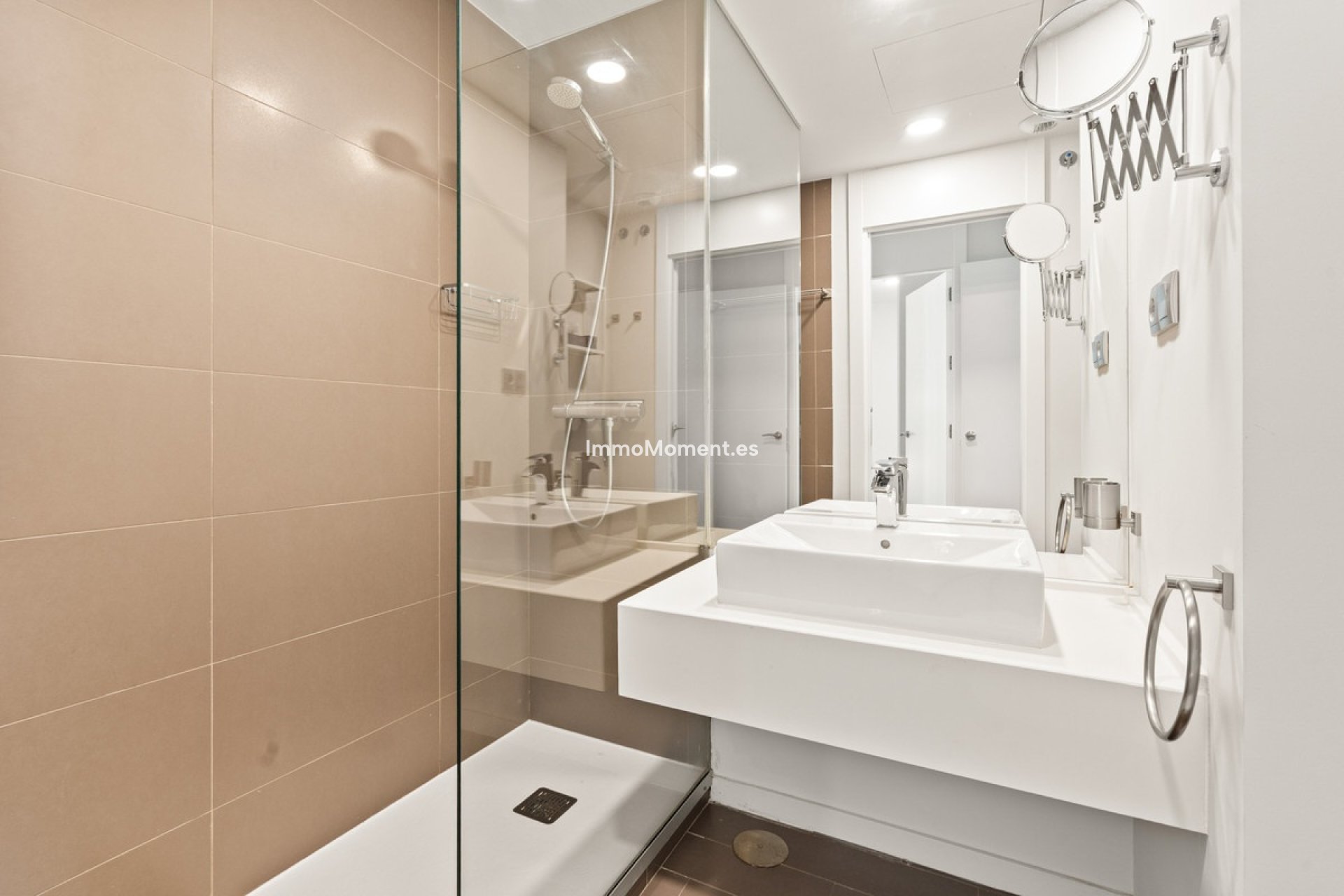 Reventa - Apartamento - Estepona  - Cancelada