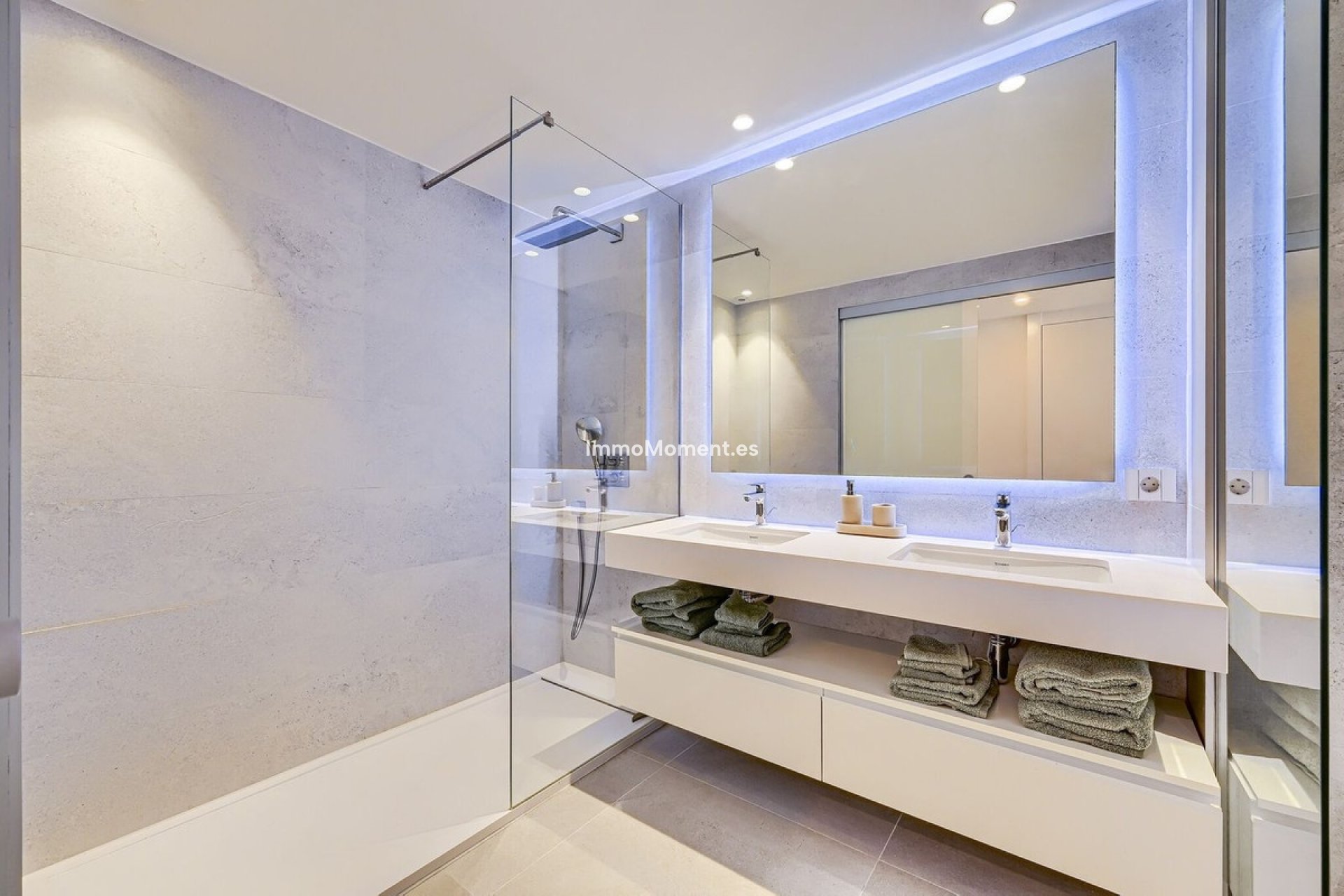 Reventa - Apartamento - Estepona  - Estepona Centro