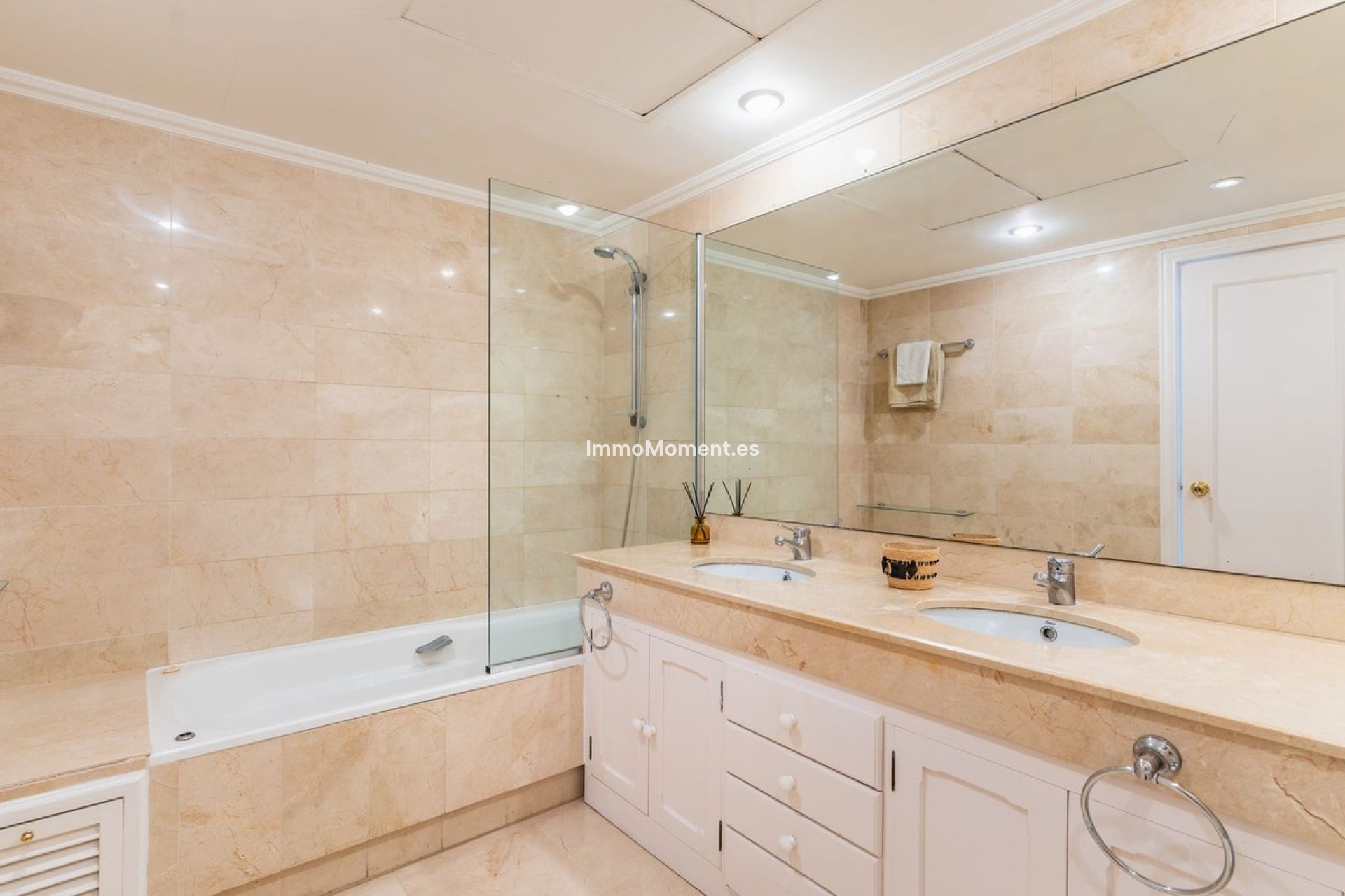 Reventa - Apartamento - Estepona  - Estepona Centro