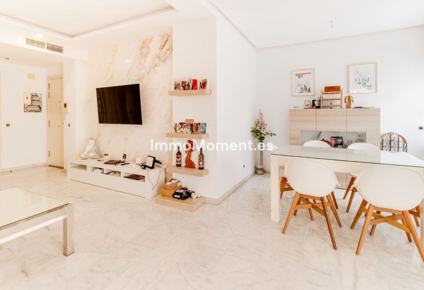Reventa - Apartamento - Estepona  - Estepona Centro