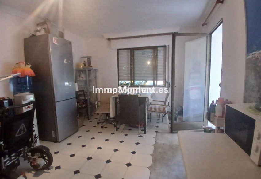 Reventa - Apartamento - Estepona  - Estepona Centro