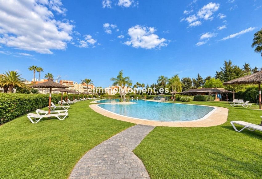 Reventa - Apartamento - Estepona  - Estepona Centro