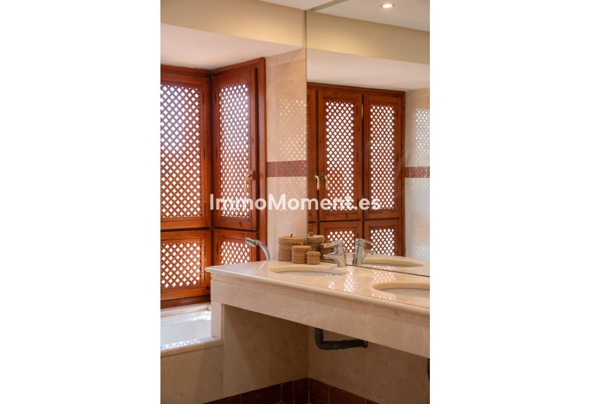 Reventa - Apartamento - Estepona  - Estepona Centro