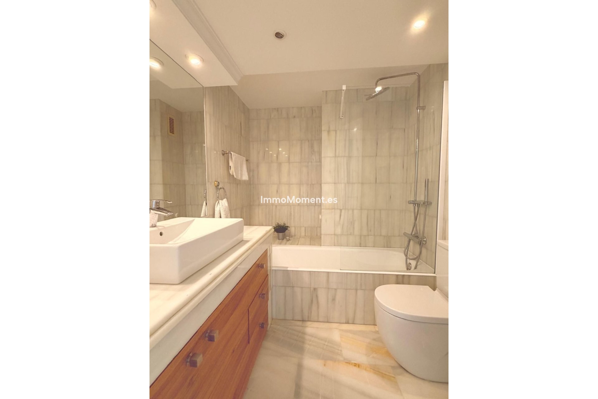Reventa - Apartamento - Estepona  - Estepona Centro