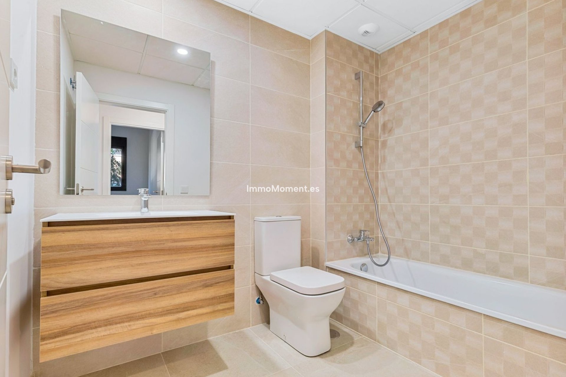 Reventa - Apartamento - Estepona  - Estepona Centro