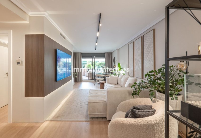 Reventa - Apartamento - Estepona  - Selwo