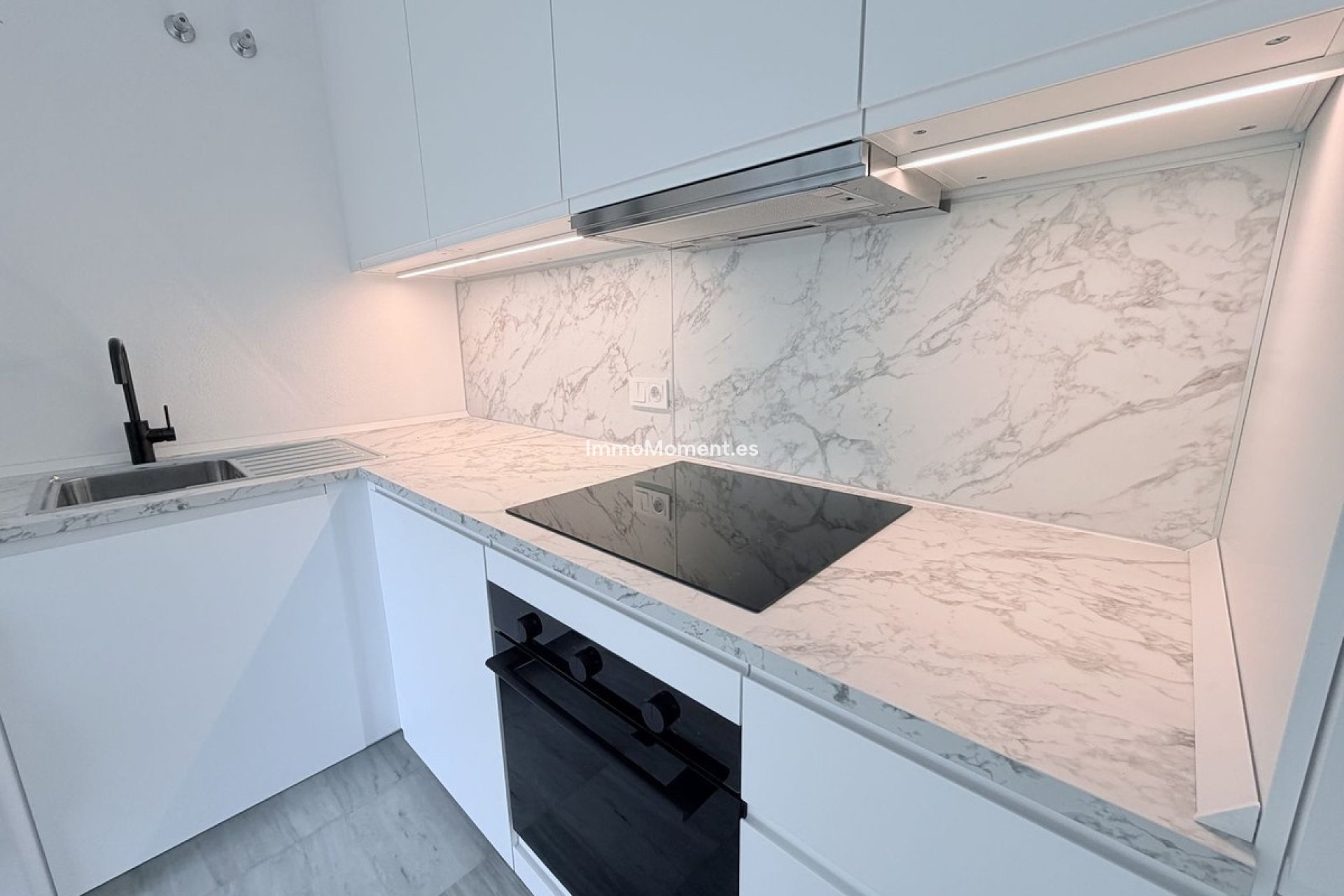 Reventa - Apartamento - Interior  - Alhaurín el Grande Centro