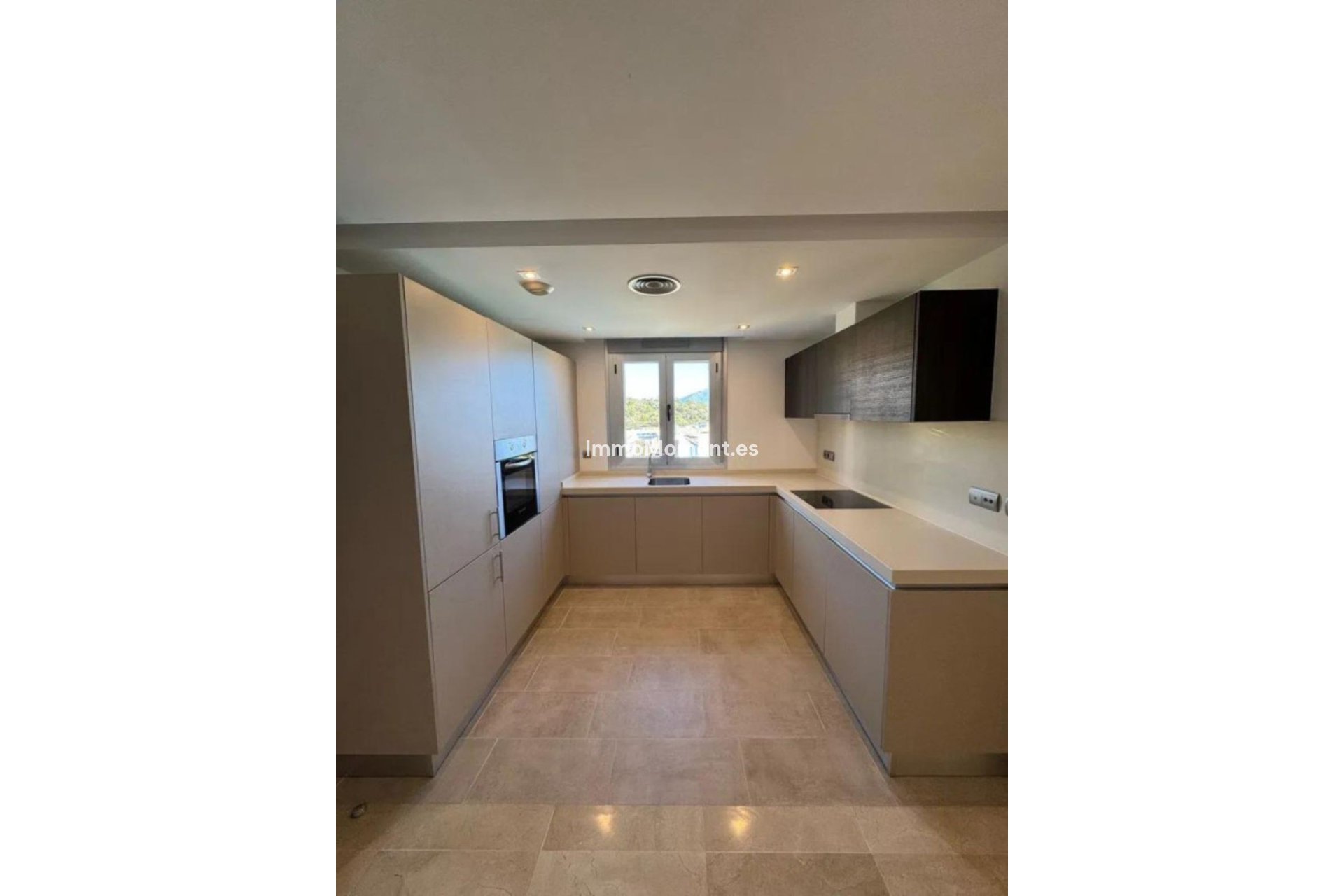 Reventa - Apartamento - Interior  - Ojén