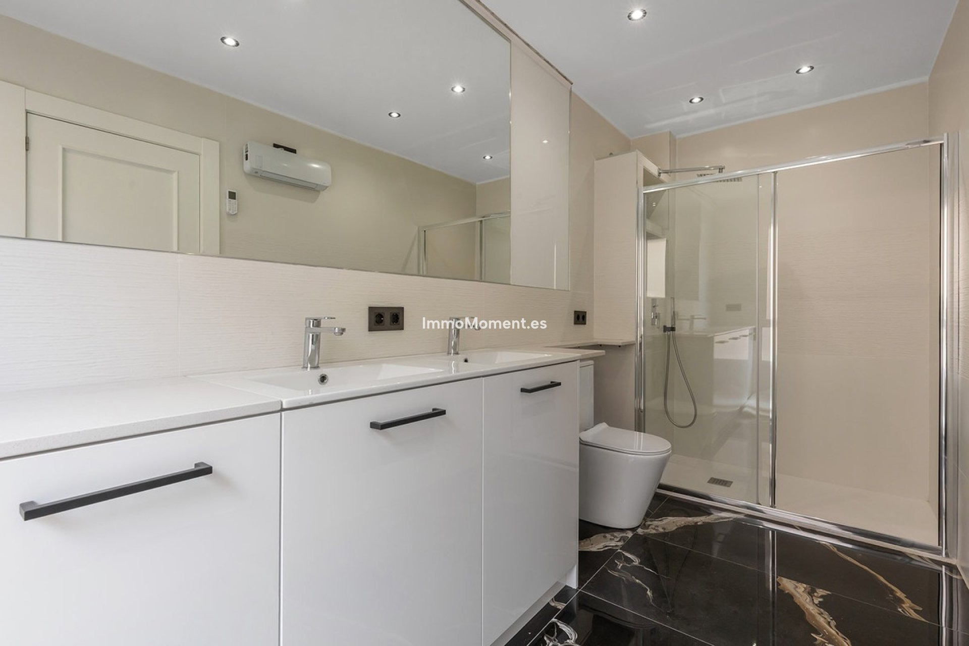 Reventa - Apartamento - Los Montesinos - Los Montesinos Centro