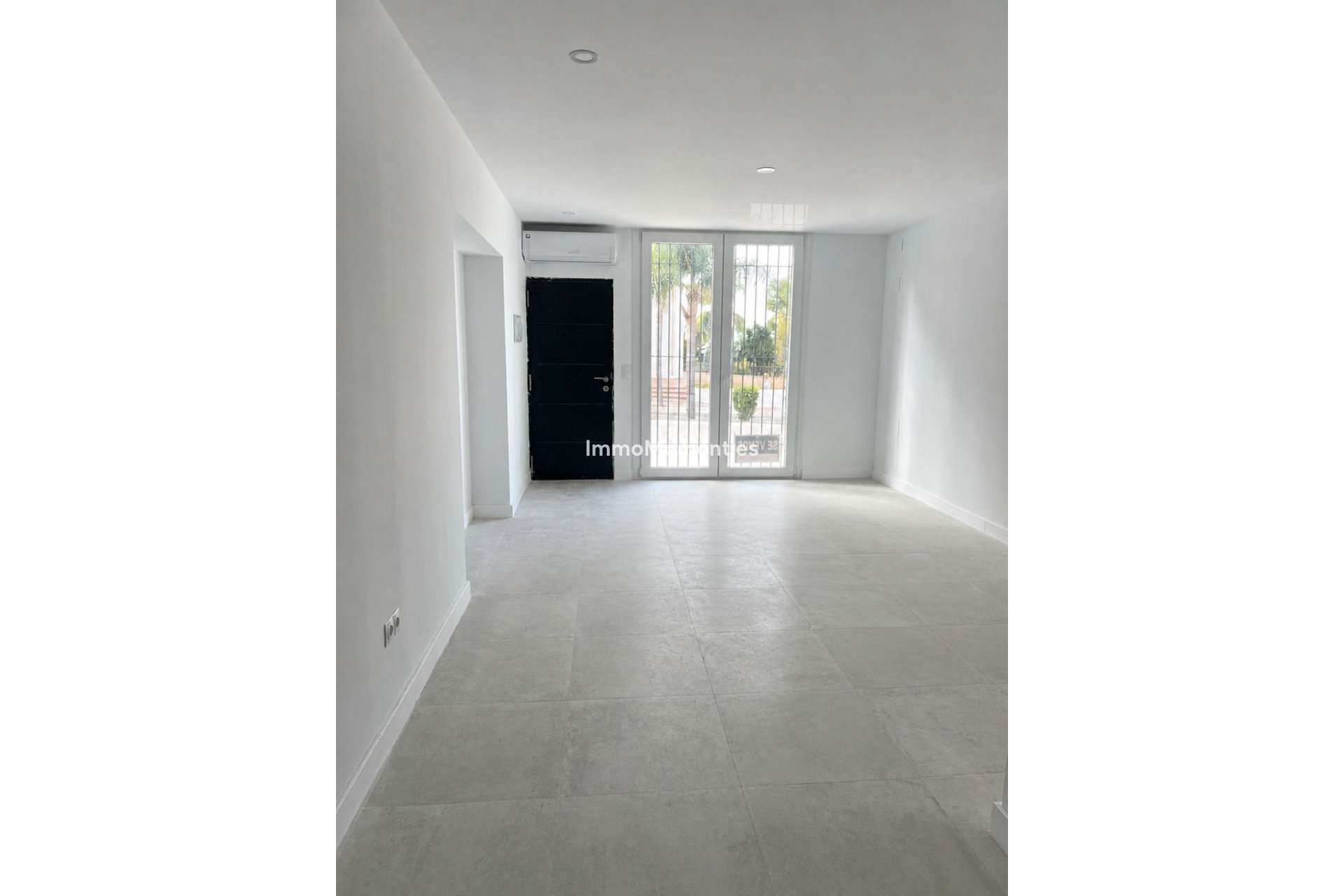 Reventa - Apartamento - Málaga - Bajondillo