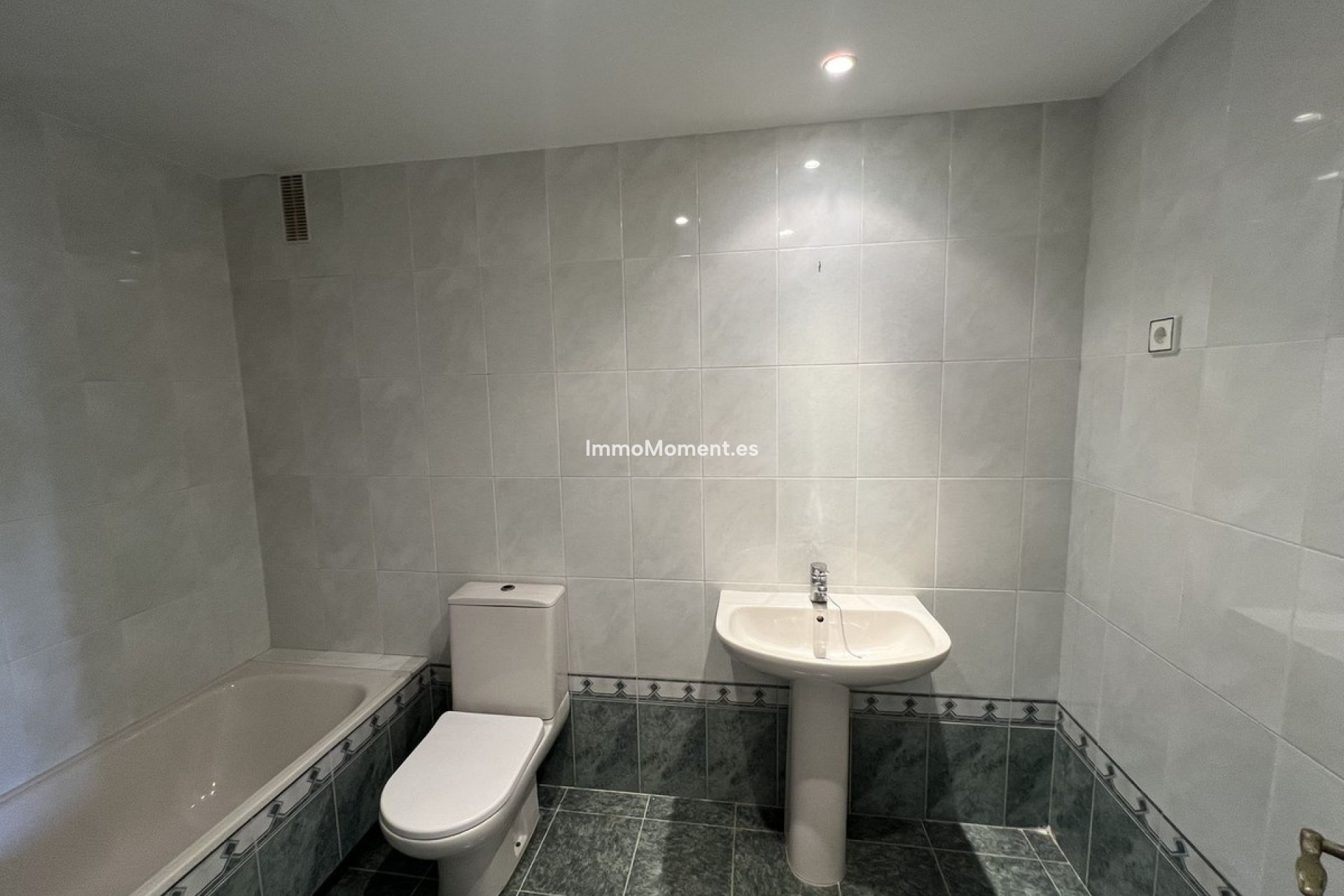 Reventa - Apartamento - Málaga - Parque Clavero