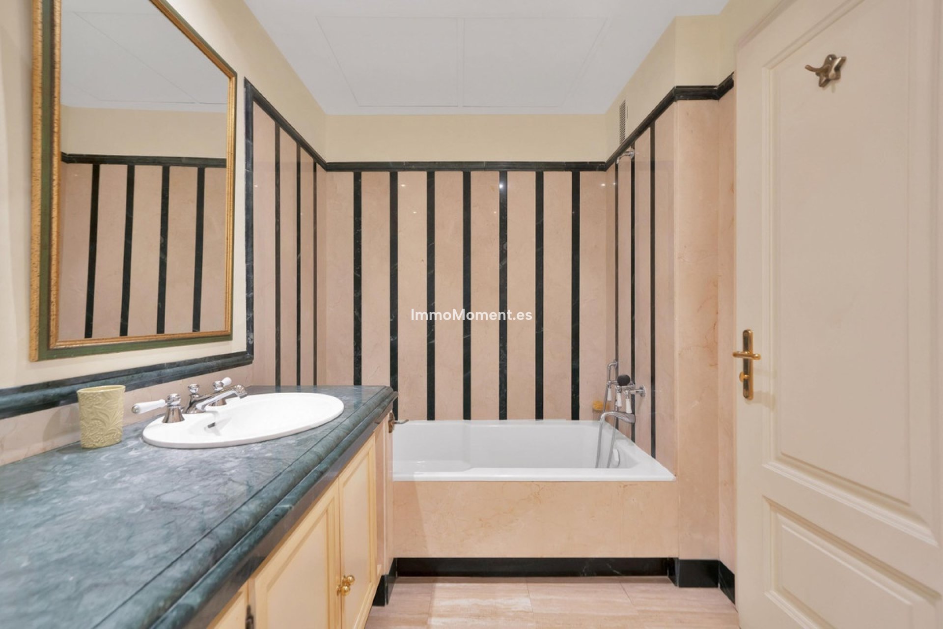Reventa - Apartamento - Marbella - Marbella Centro
