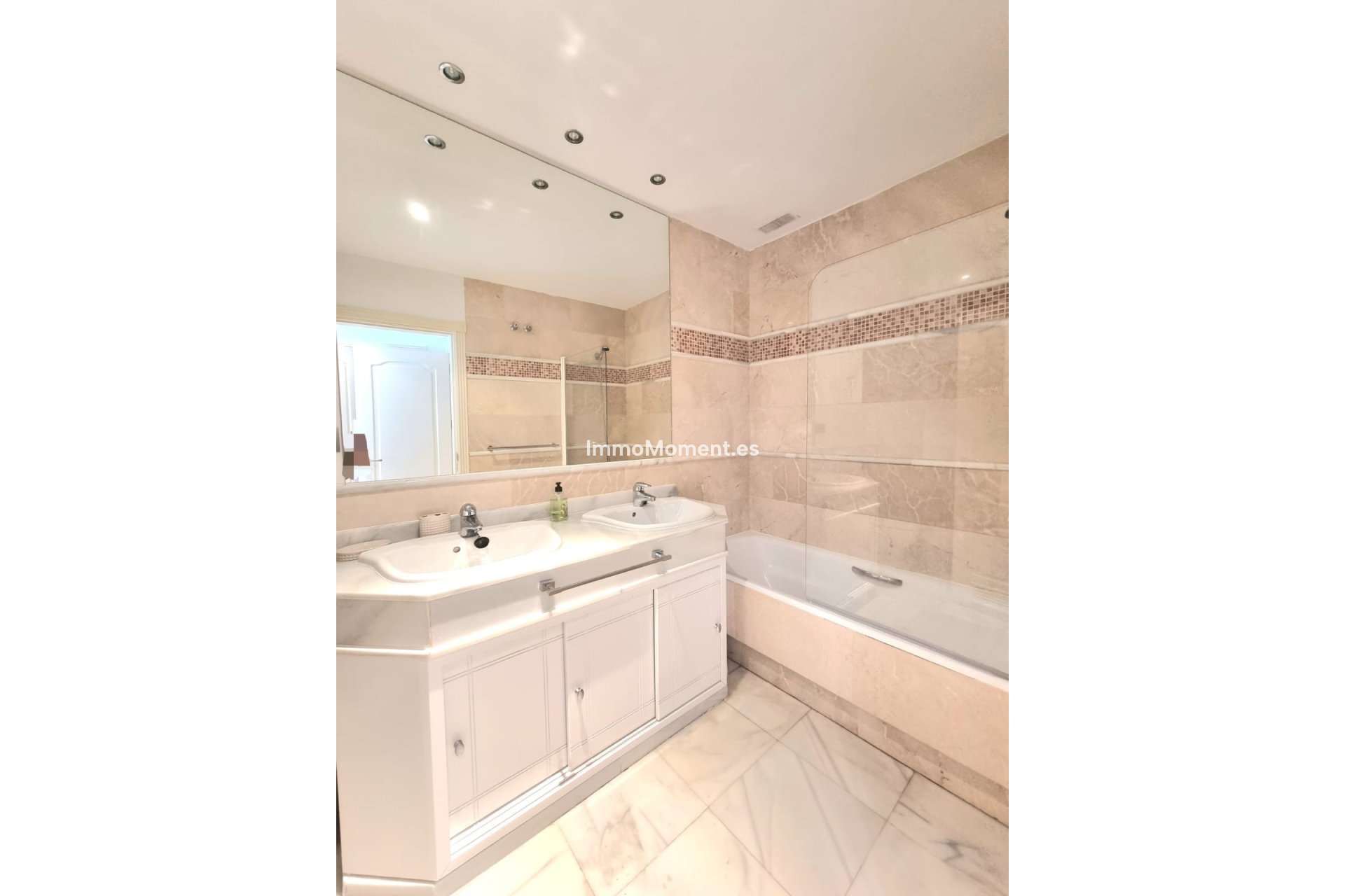 Reventa - Apartamento - Marbella - Nueva Andalucía