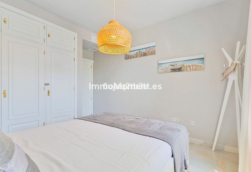 Reventa - Apartamento - Marbella - Nueva Andalucía