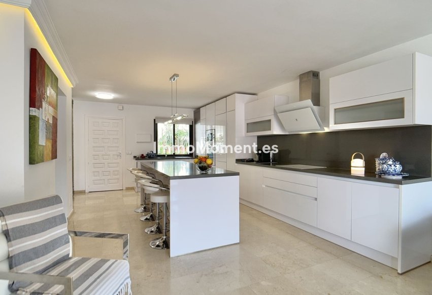 Reventa - Apartamento - Marbella - Nueva Andalucía