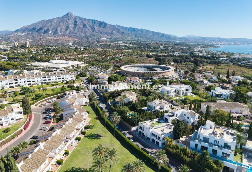 Reventa - Apartamento - Marbella - Nueva Andalucía