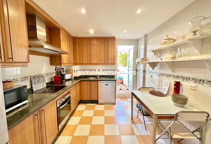 Reventa - Apartamento - Marbella - Nueva Andalucía