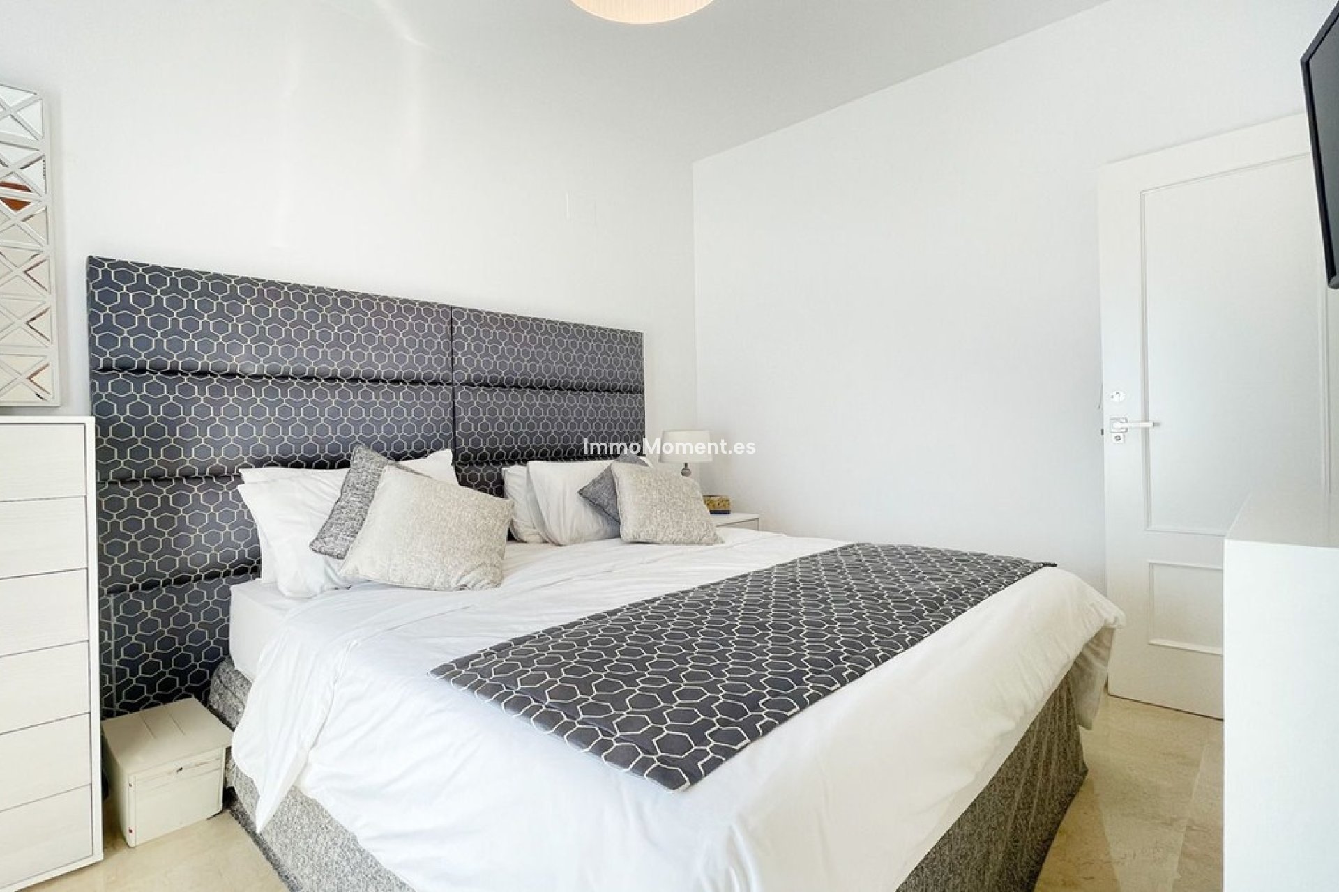 Reventa - Apartamento - Marbella - Nueva Andalucía