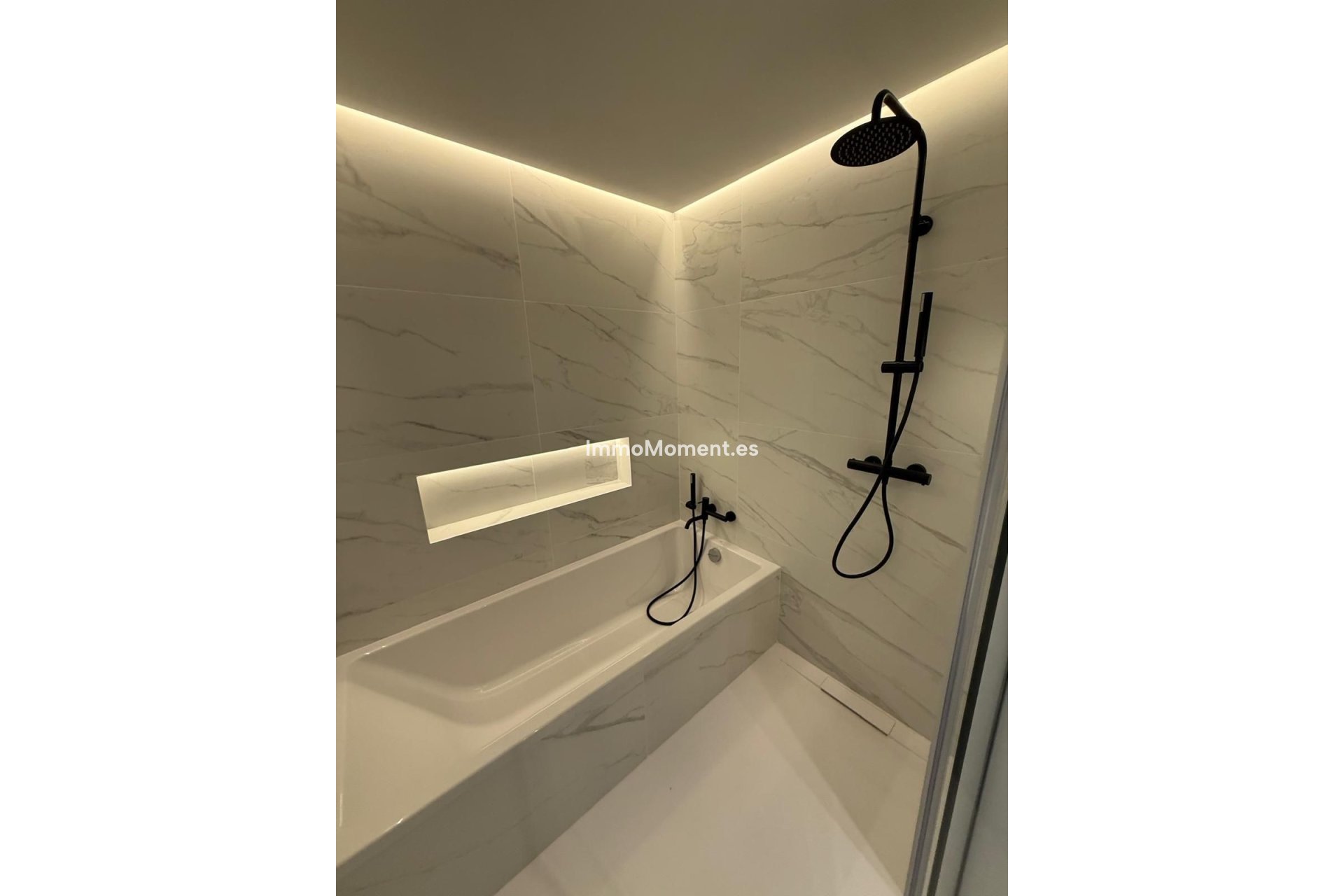 Reventa - Apartamento - Marbella - Nueva Andalucía