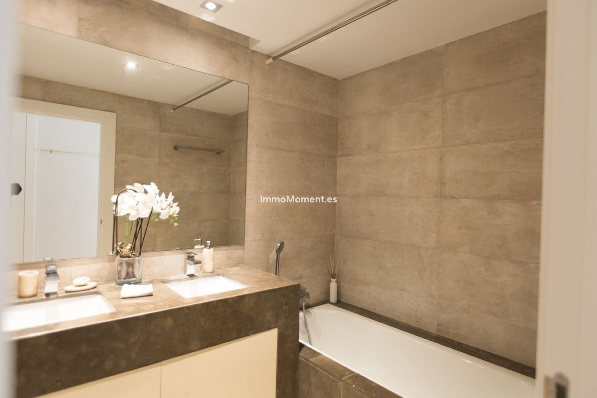 Reventa - Apartamento - Marbella - Nueva Andalucía