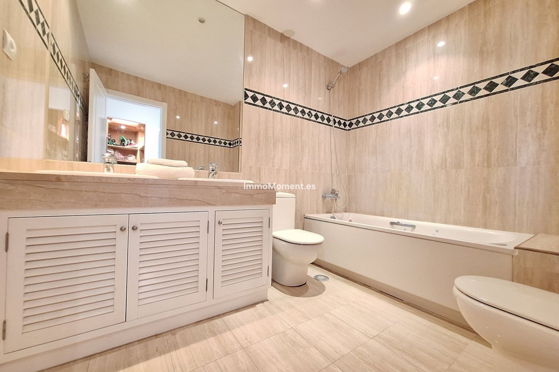 Reventa - Apartamento - Marbella - Nueva Andalucía