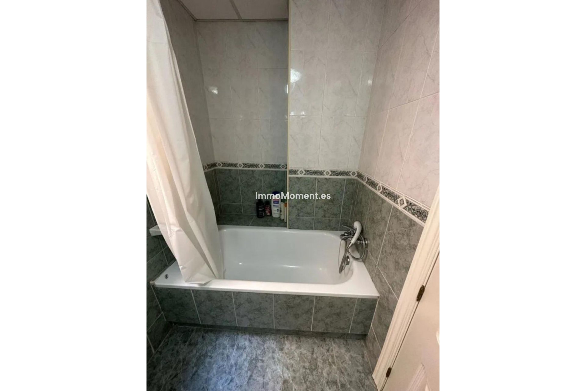 Reventa - Apartamento - Marbella - Nueva Andalucía