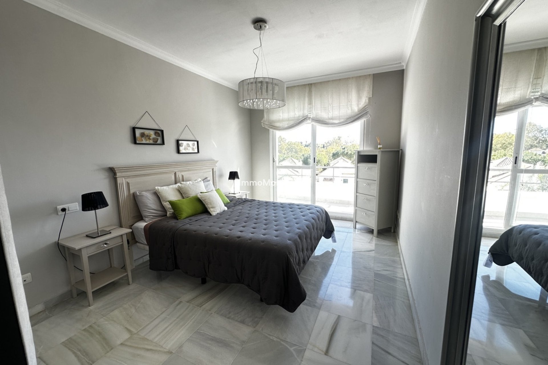 Reventa - Apartamento - Marbella - Nueva Andalucía