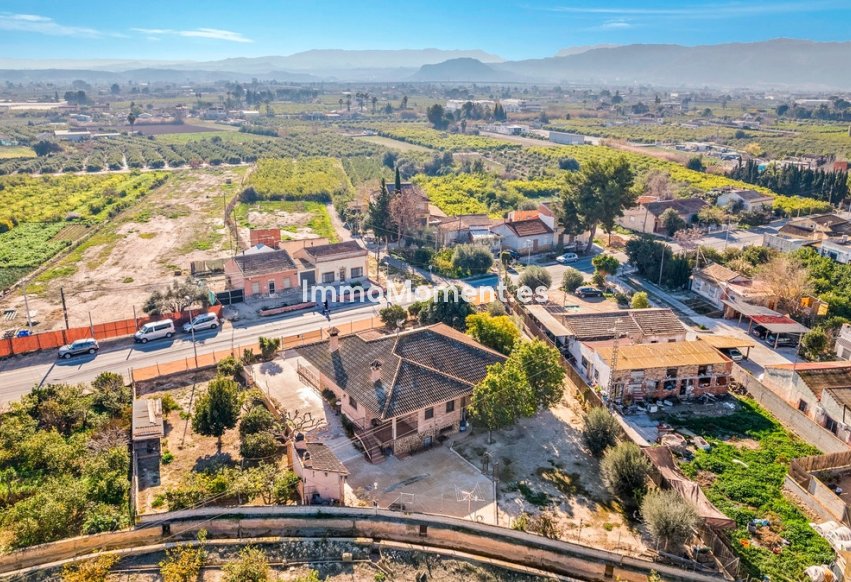 Reventa - Casa de campo - Beniel - Beniel Centro