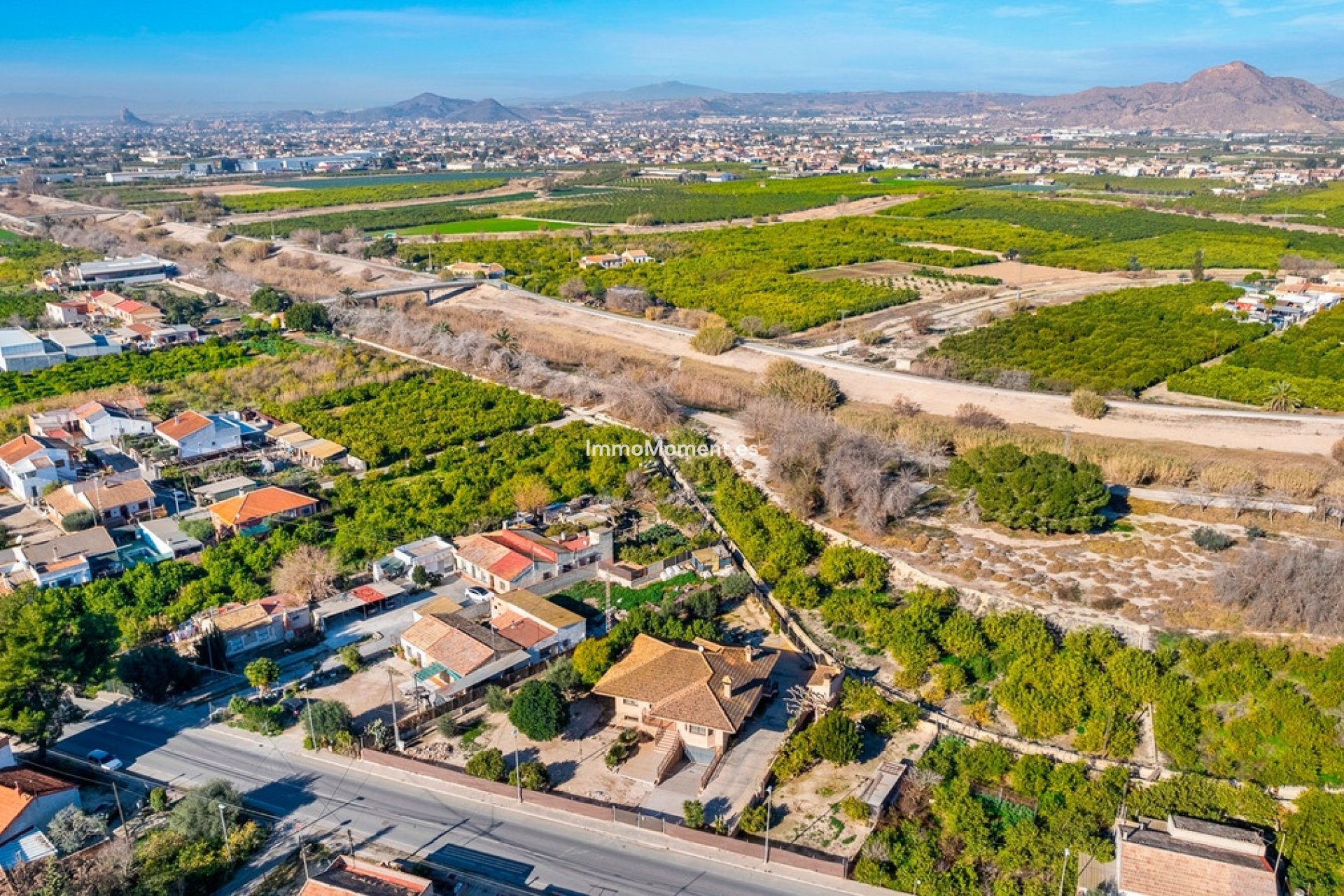 Reventa - Casa de campo - Beniel - Beniel Centro