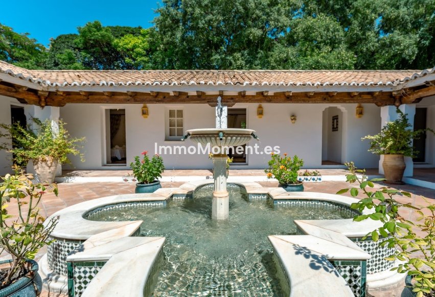 Reventa - Casa de campo - Estepona  - Cancelada