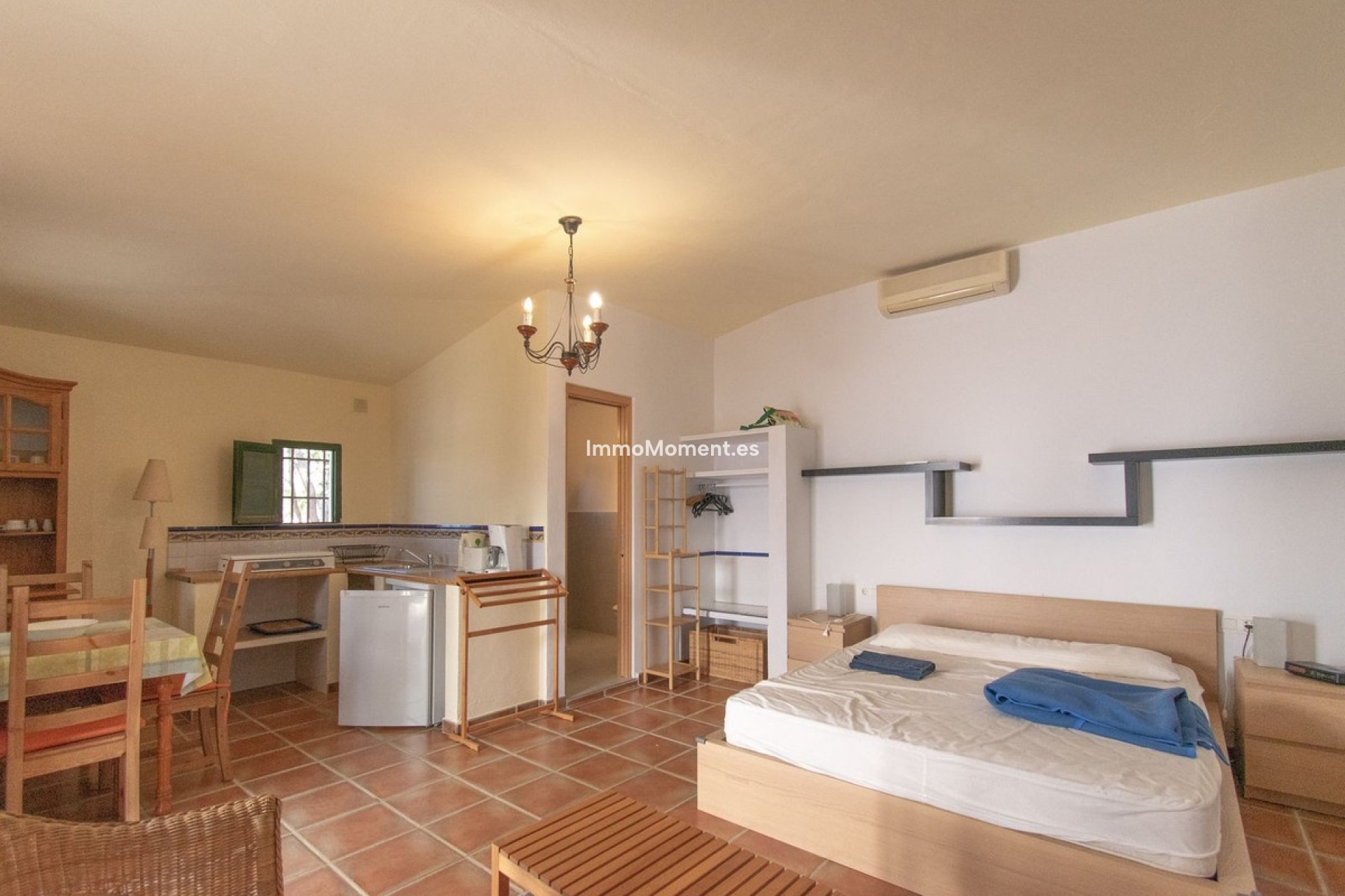 Reventa - Casa de campo - Interior  - Alora