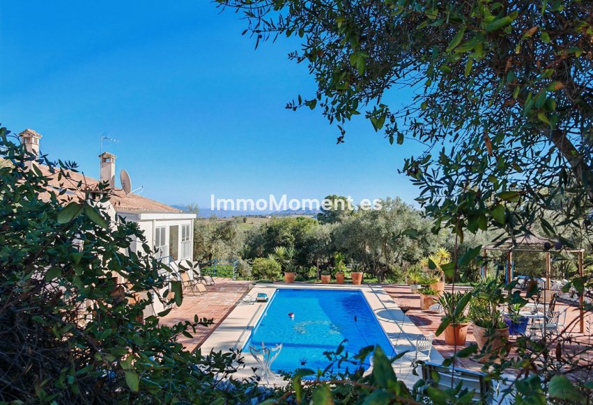 Reventa - Casa de campo - Interior  - Coín