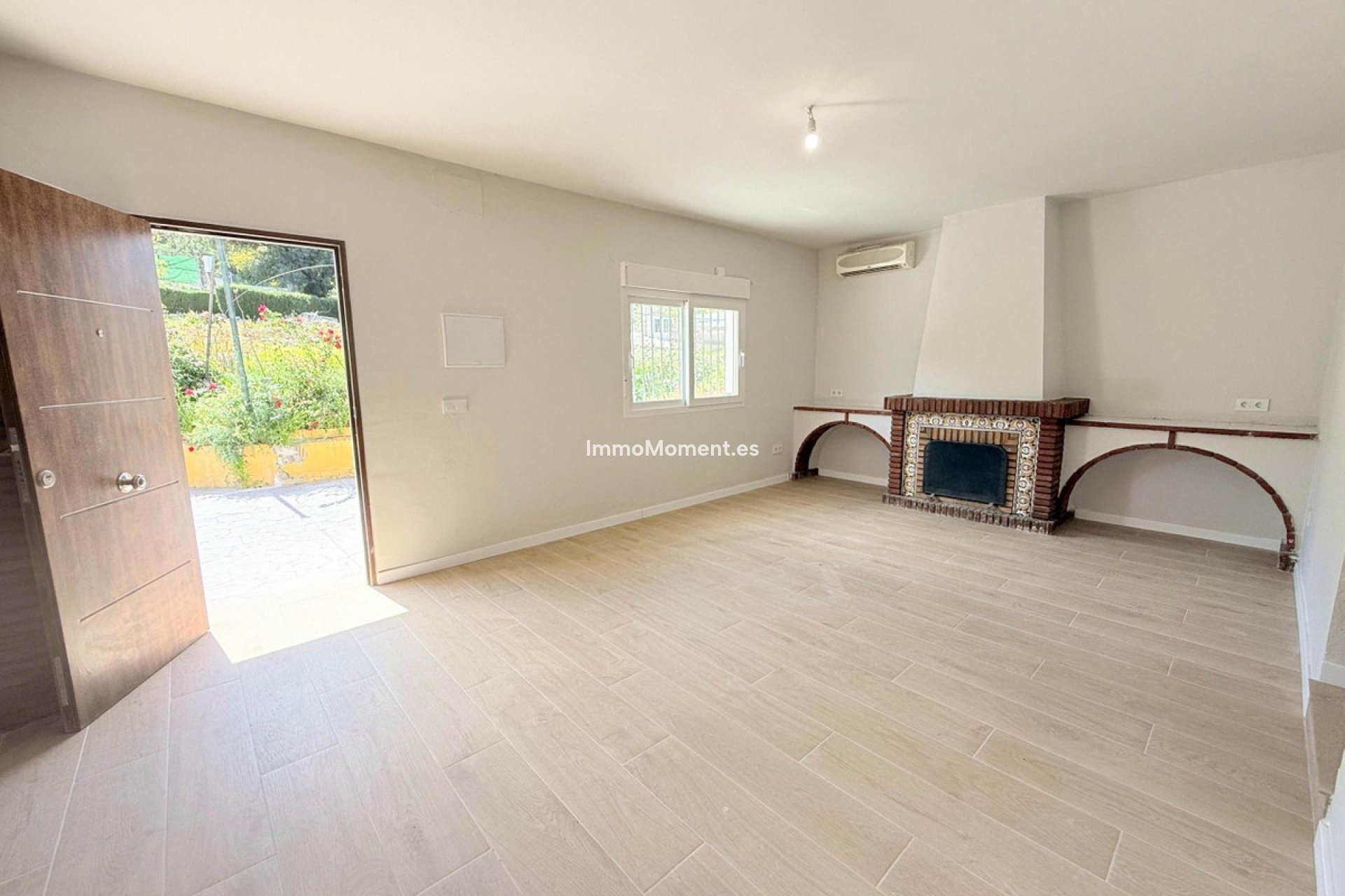 Reventa - Casa de campo - Interior  - Coín