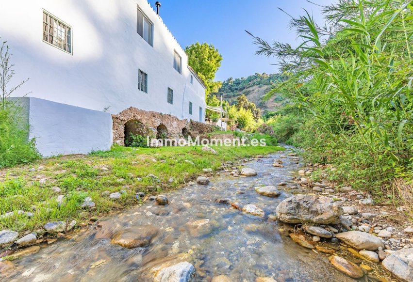 Reventa - Casa de campo - Interior  - Coín