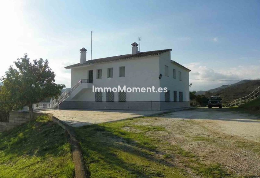 Reventa - Casa de campo - Interior  - Coín