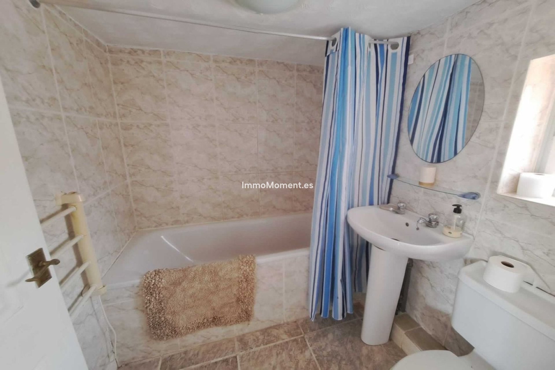 Reventa - Casa de campo - Interior  - Coín