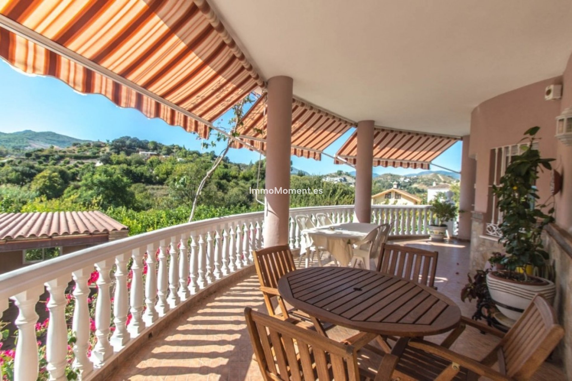 Reventa - Casa de campo - Interior  - Coín