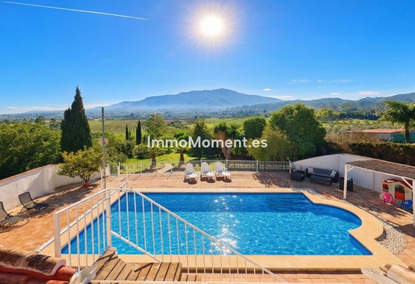 Reventa - Casa de campo - Interior  - Coín