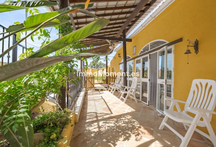 Reventa - Casa de campo - Interior  - Coín