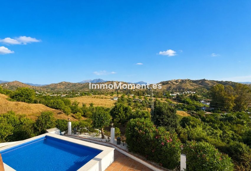 Reventa - Casa de campo - Interior  - Coín