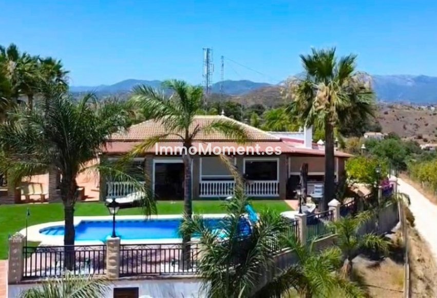 Reventa - Casa de campo - Interior  - Coín