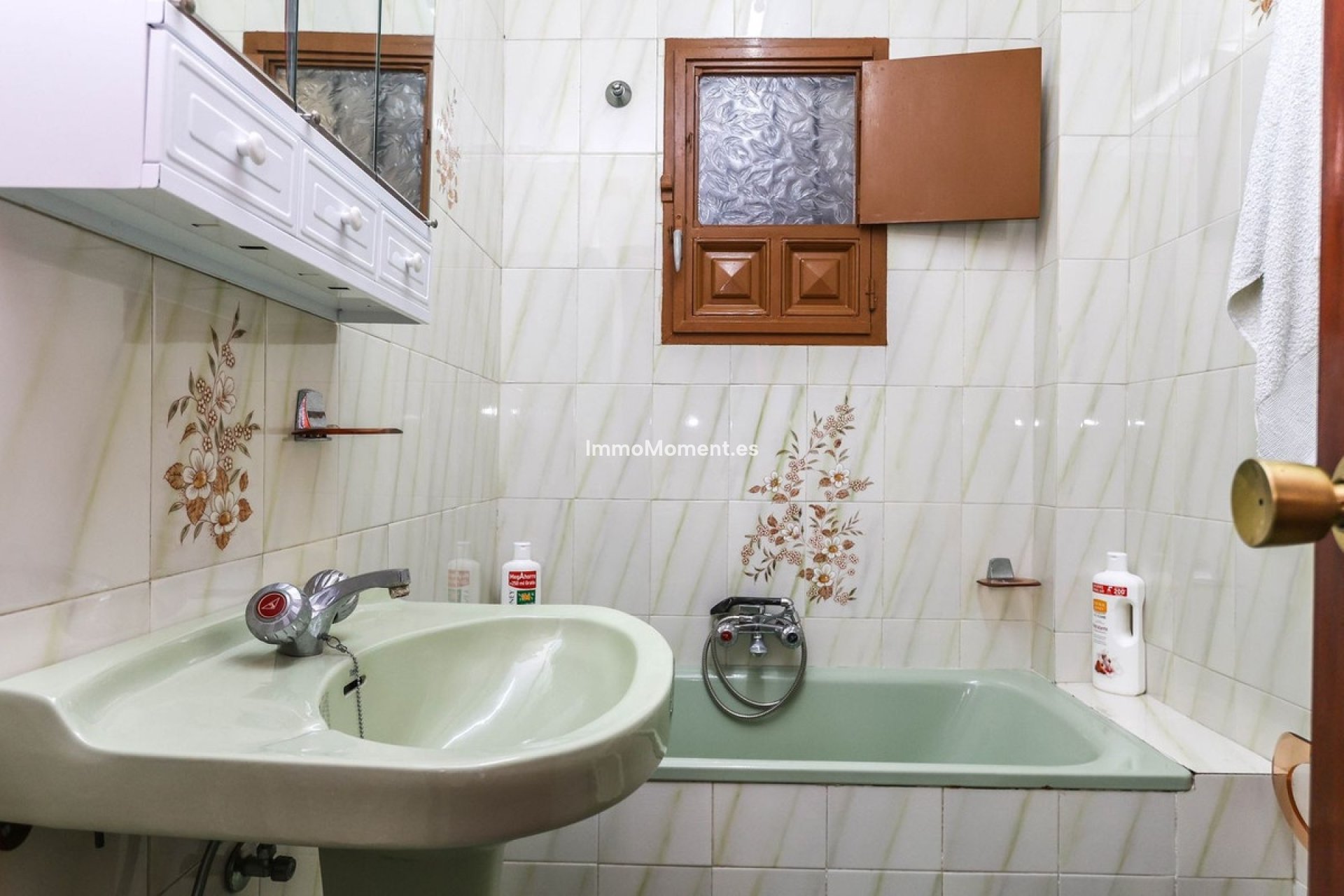 Reventa - Casa de campo - Interior  - Guaro