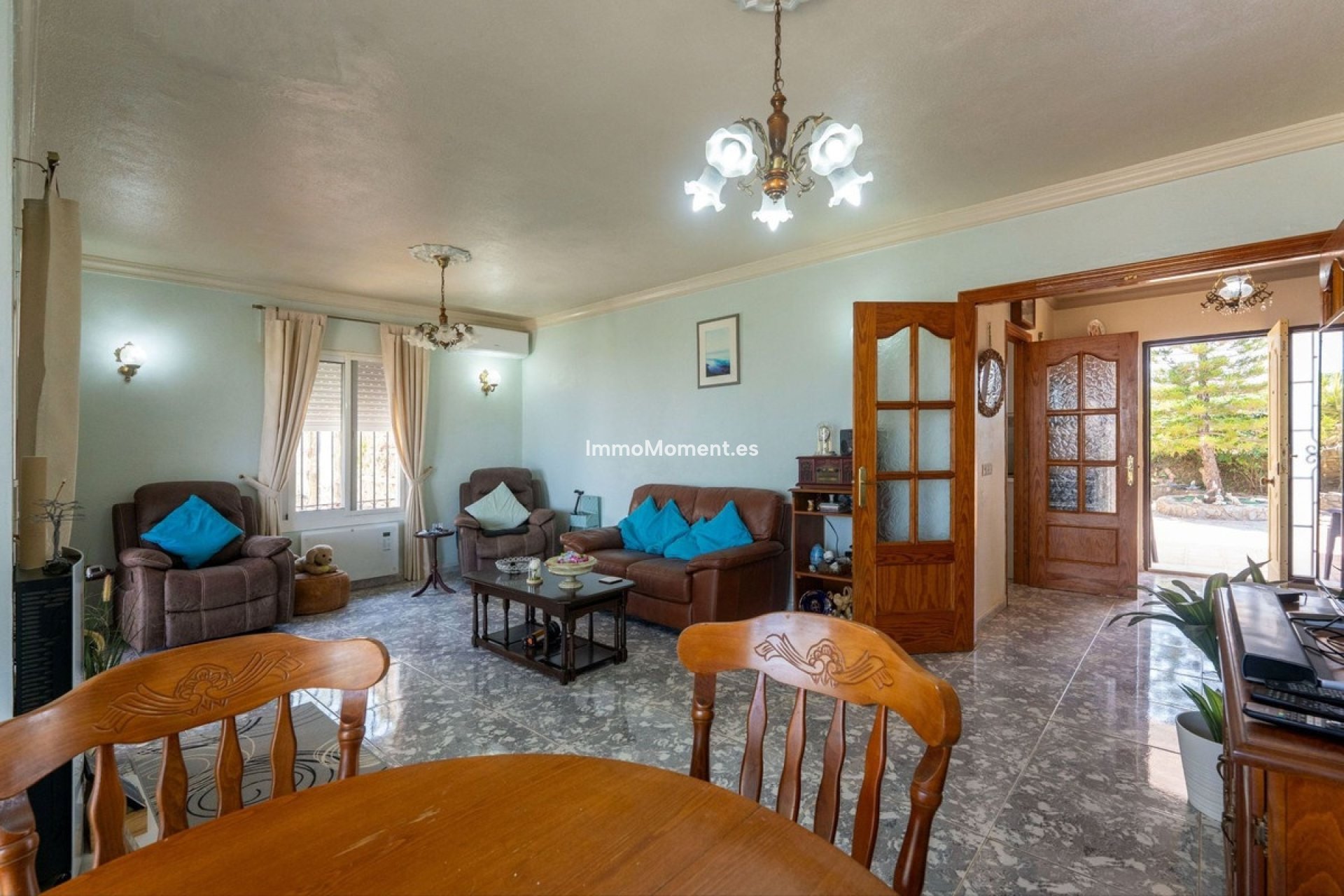 Reventa - Casa de campo - Interior  - Guaro